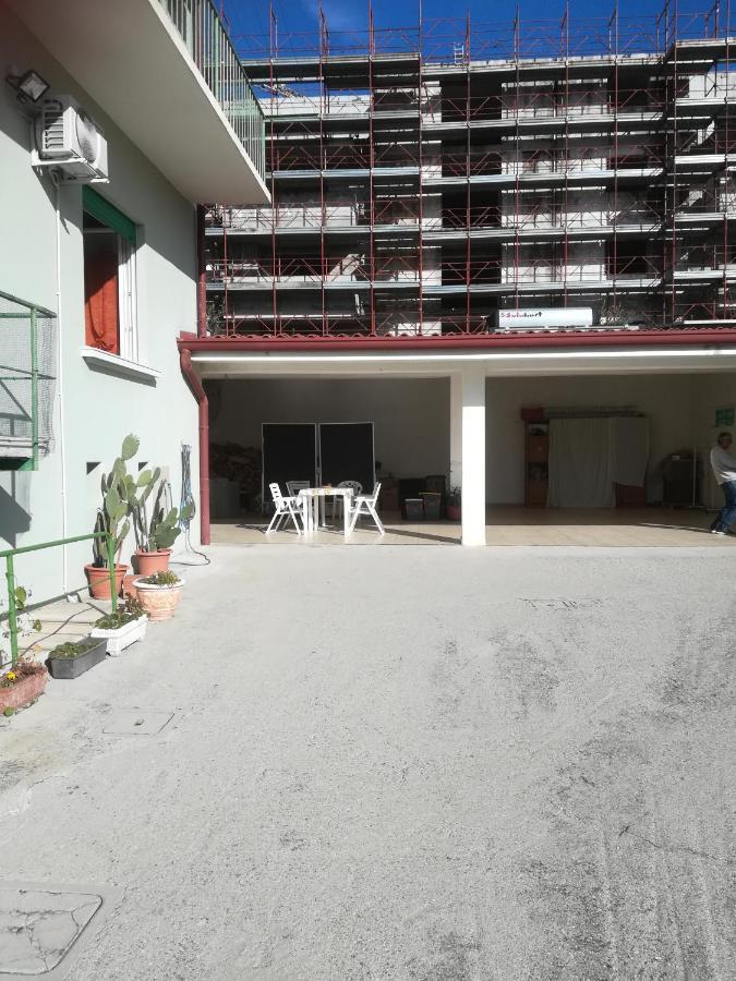 Gorizia Vacanze Appartamento In Villa Con Parcheggio מראה חיצוני תמונה