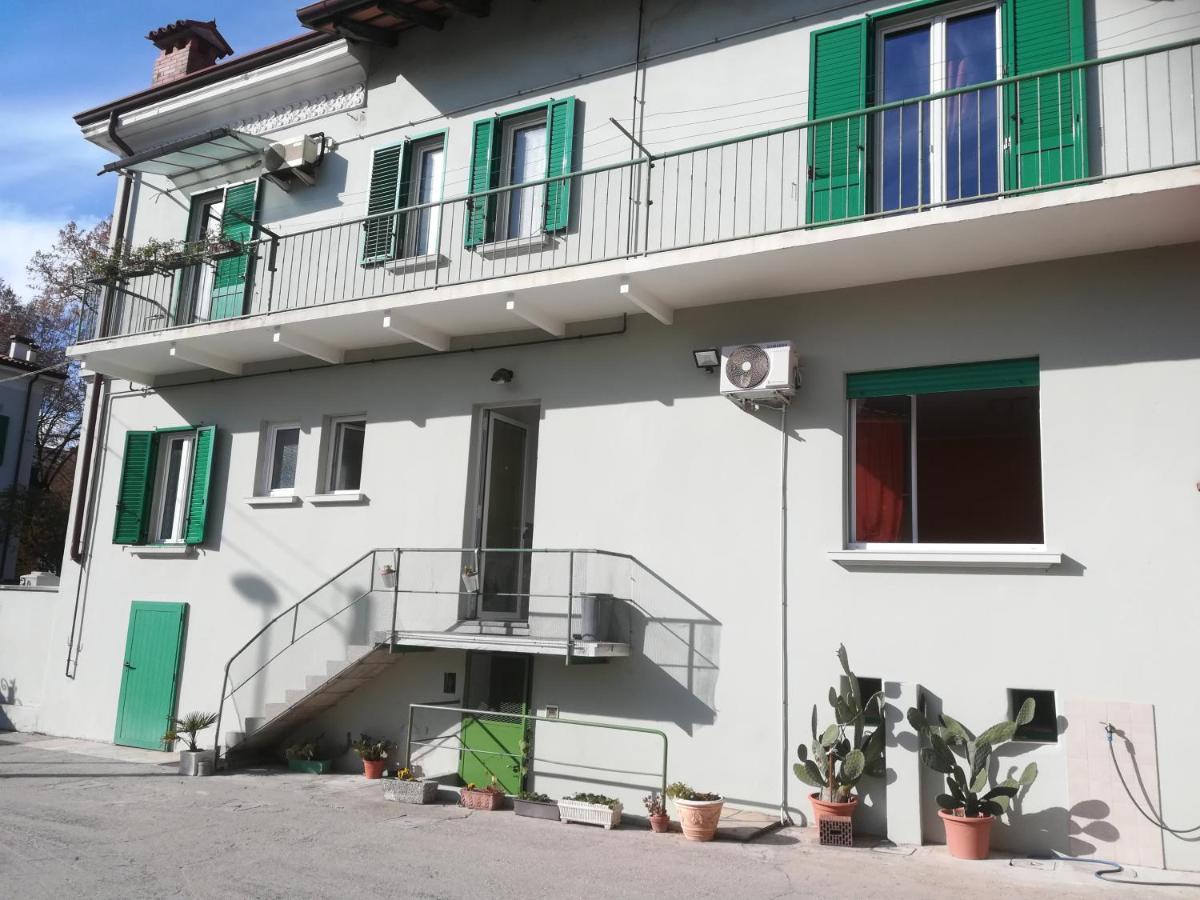 Gorizia Vacanze Appartamento In Villa Con Parcheggio מראה חיצוני תמונה